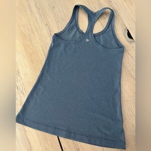 Lululemon Cool Racerback II Tank Top Women's size 6 Heathered Blue